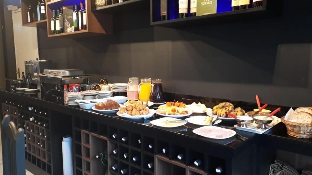 Urussanga Hotel Ngoại thất bức ảnh